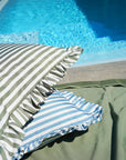 Outdoor-Kissenhülle Millie Ruffle gestreift grün, 50 x 50 cm