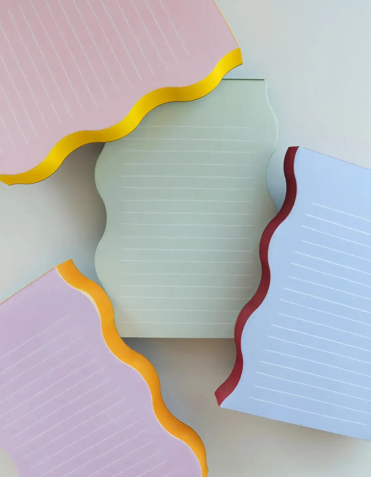 Notizblock in Wellenform minze &amp; immergrün