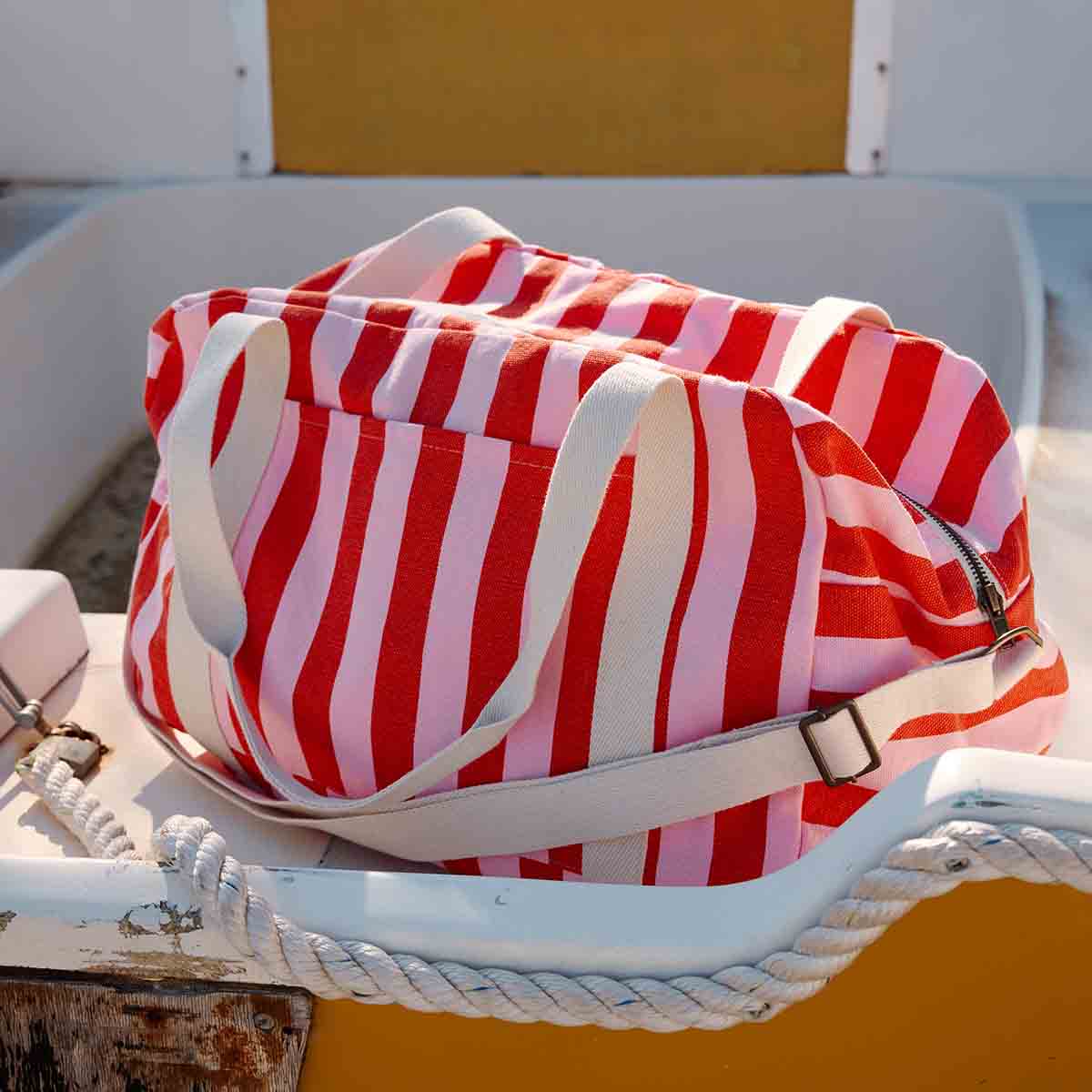 Weekend Bag Streifen rosa-rot, 22x42x28 cm