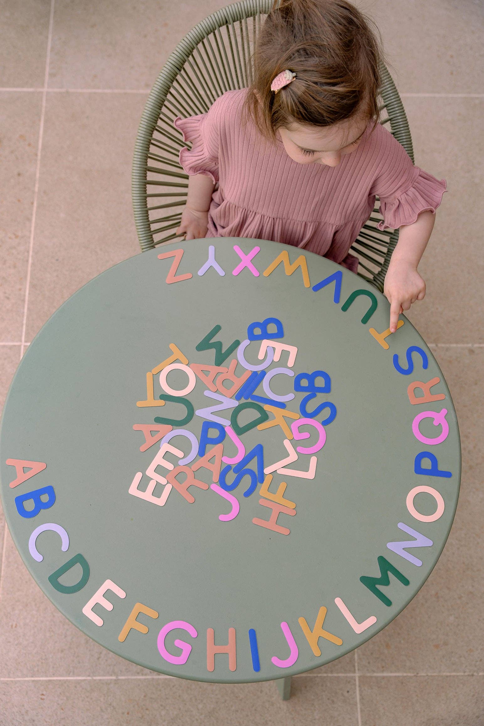magnetisches Alphabet bunt