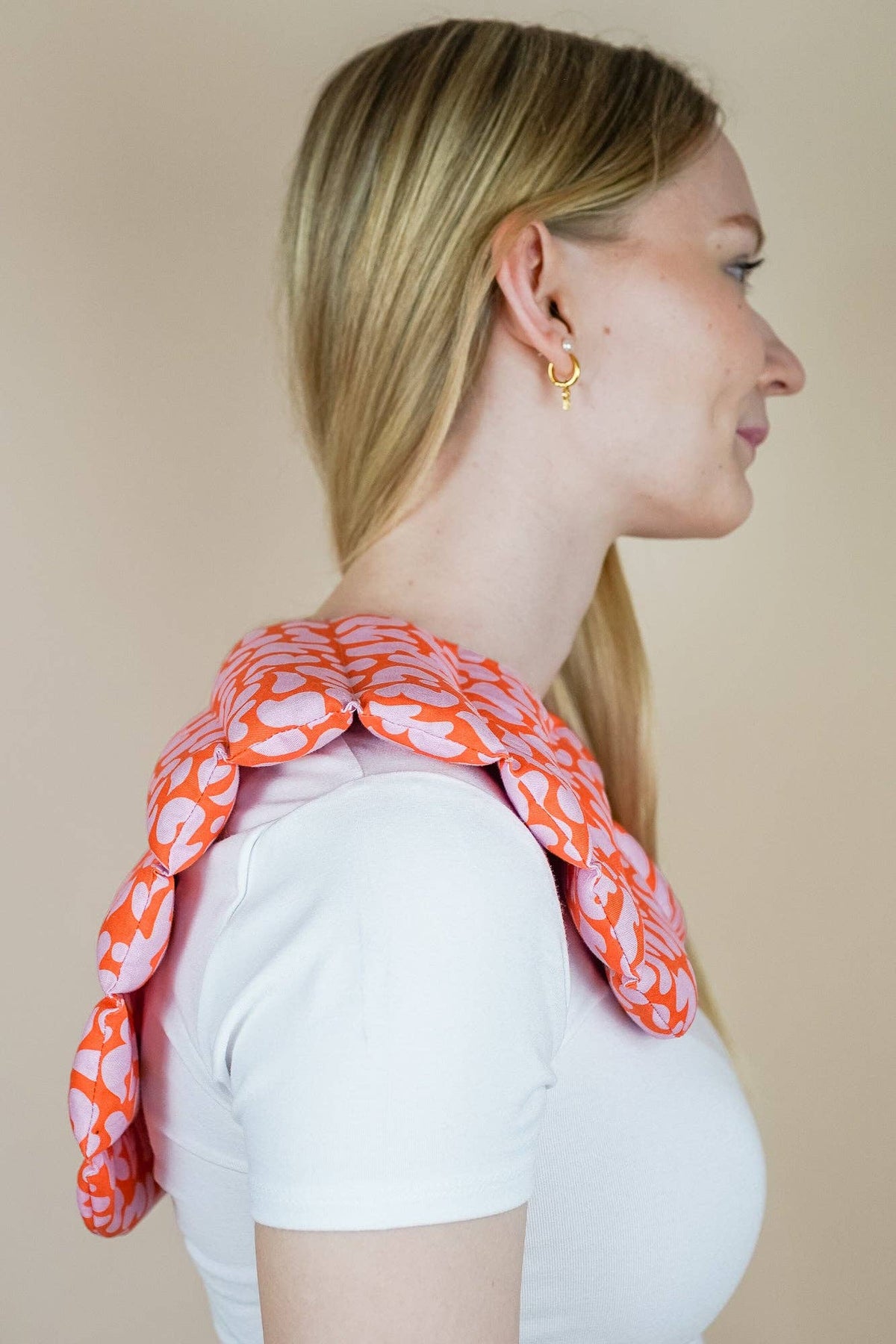 Nackenkissen mit Dinkelfüllung, orange-pink