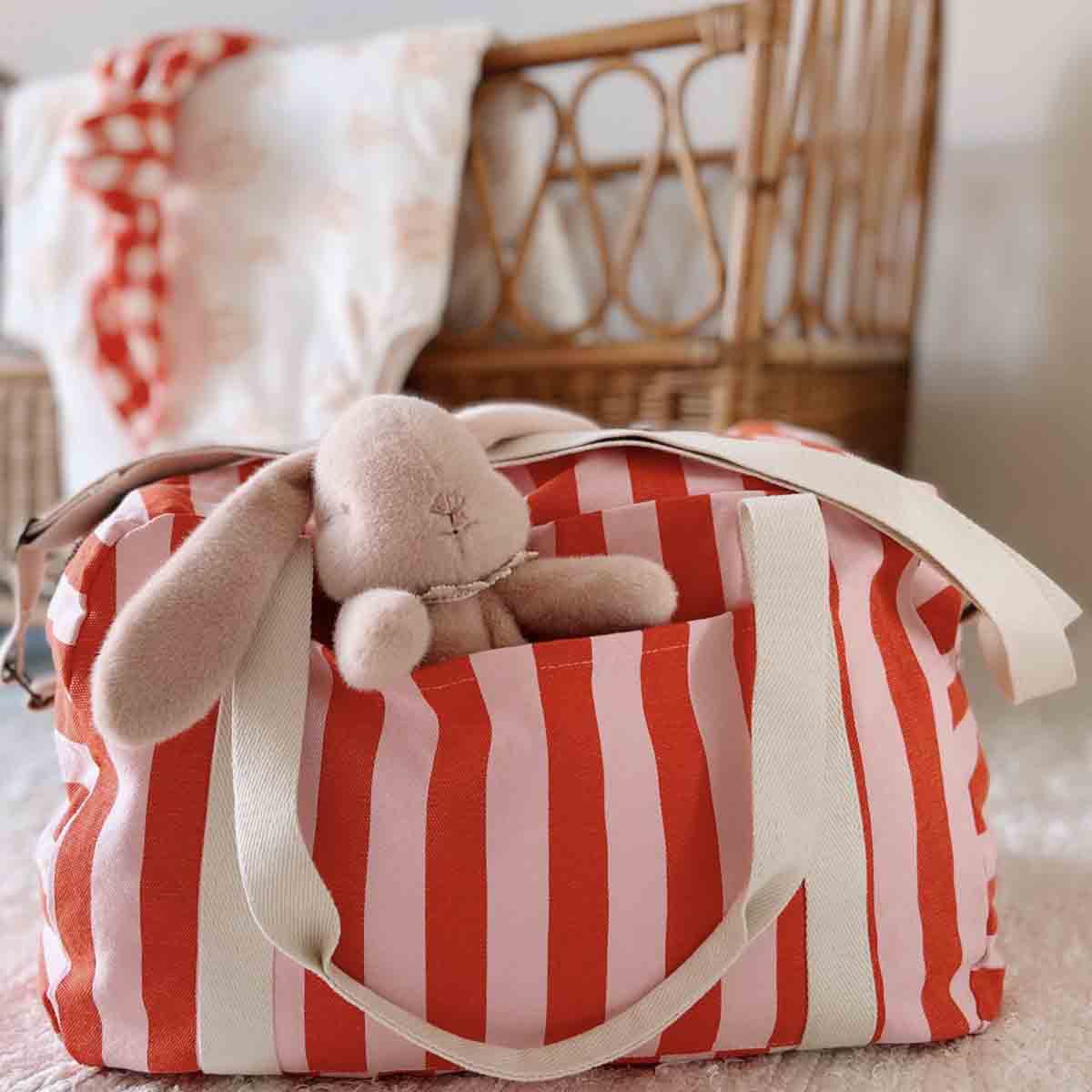 Weekend Bag Streifen rosa-rot, 22x42x28 cm