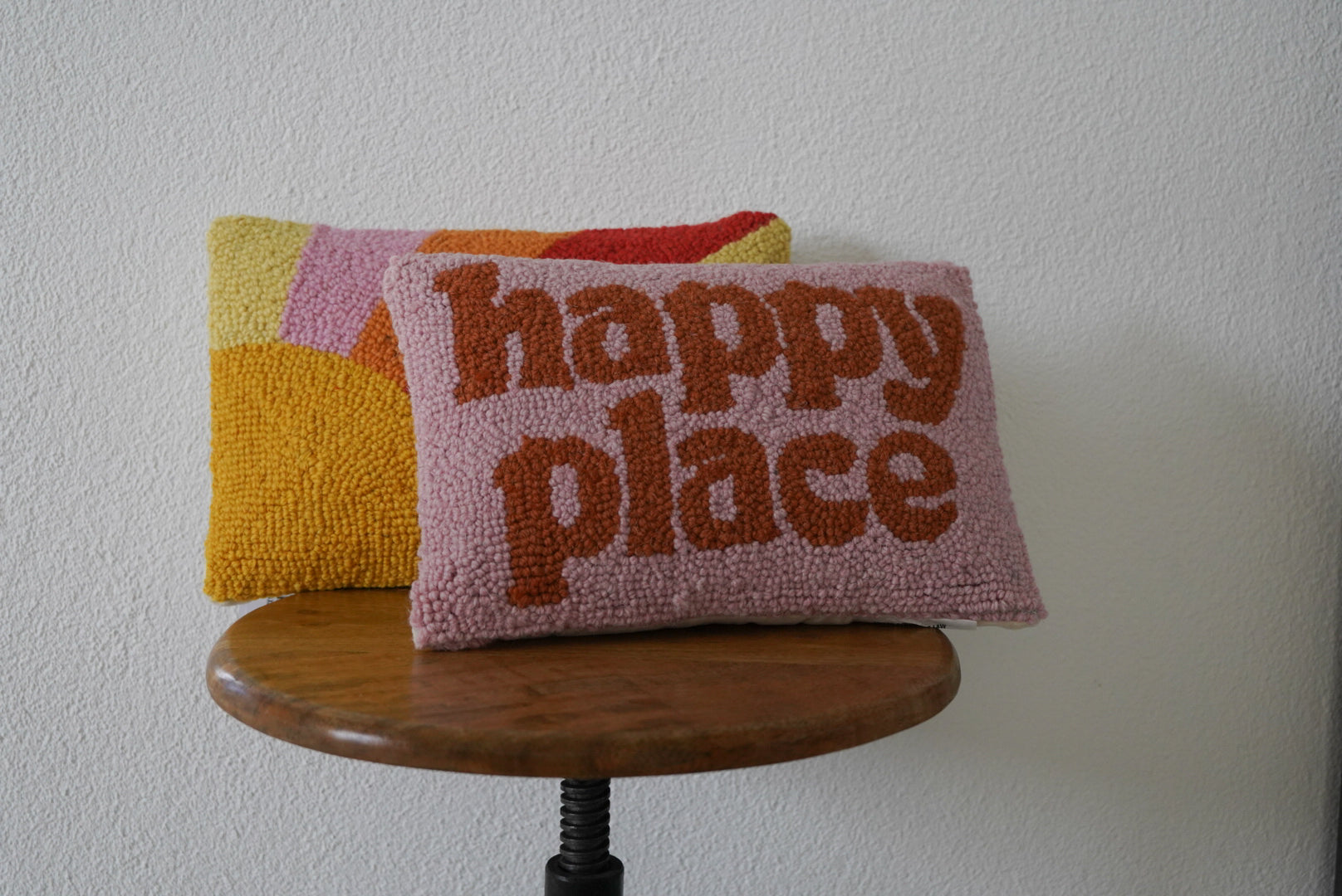 gefülltes Kissen happy place, 20x30 cm