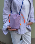Sling Bag flieder-kobalt, 20 x 18 x 5 cm