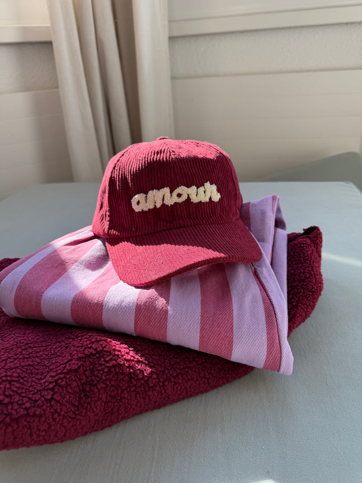Cap mit Stick amour rot, One Size