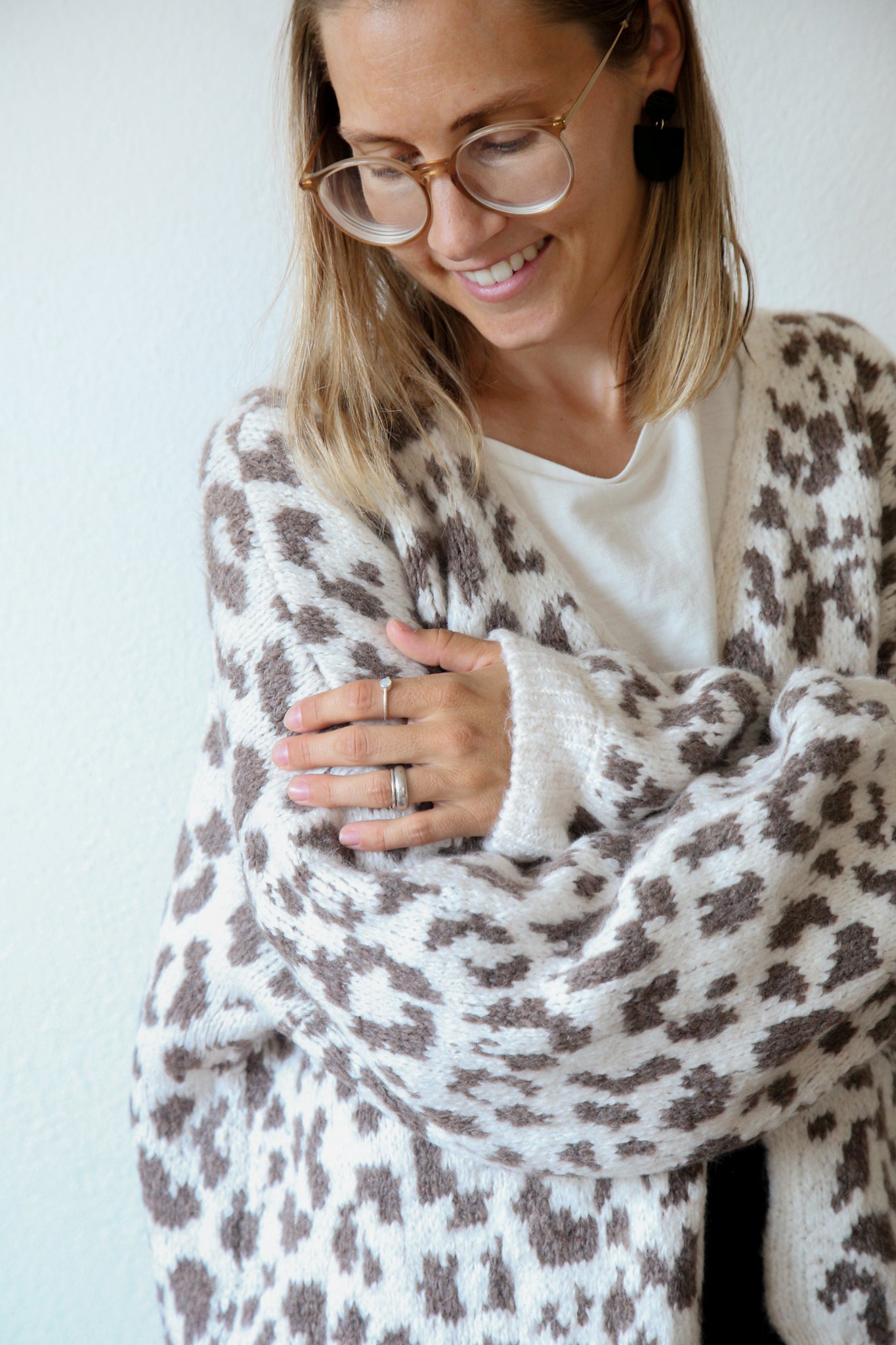 Strickjacke Leopardenmuster rohweiss/taupe One Size