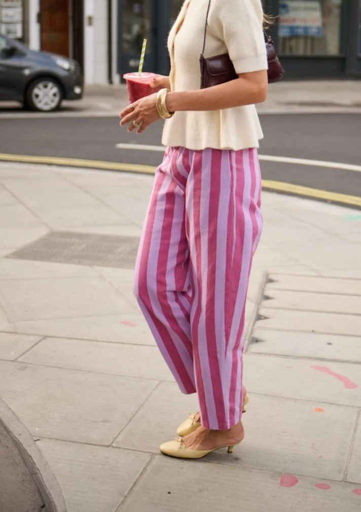 Hose gestreift rosa-lila mit weitem Bein