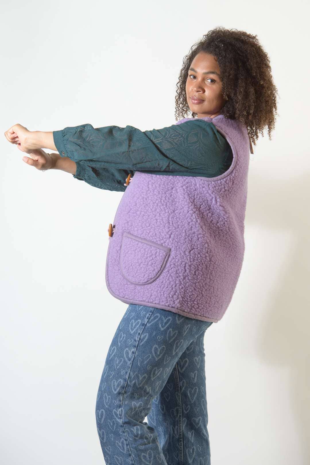 Wollweste lila