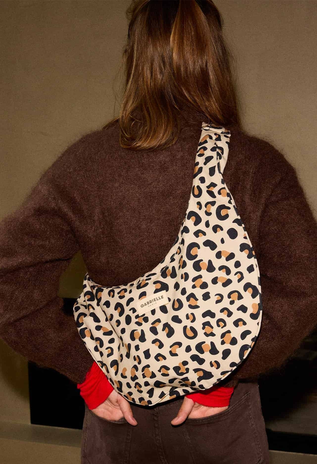 Schultertasche Leopardenmuster creme, 43x25 cm